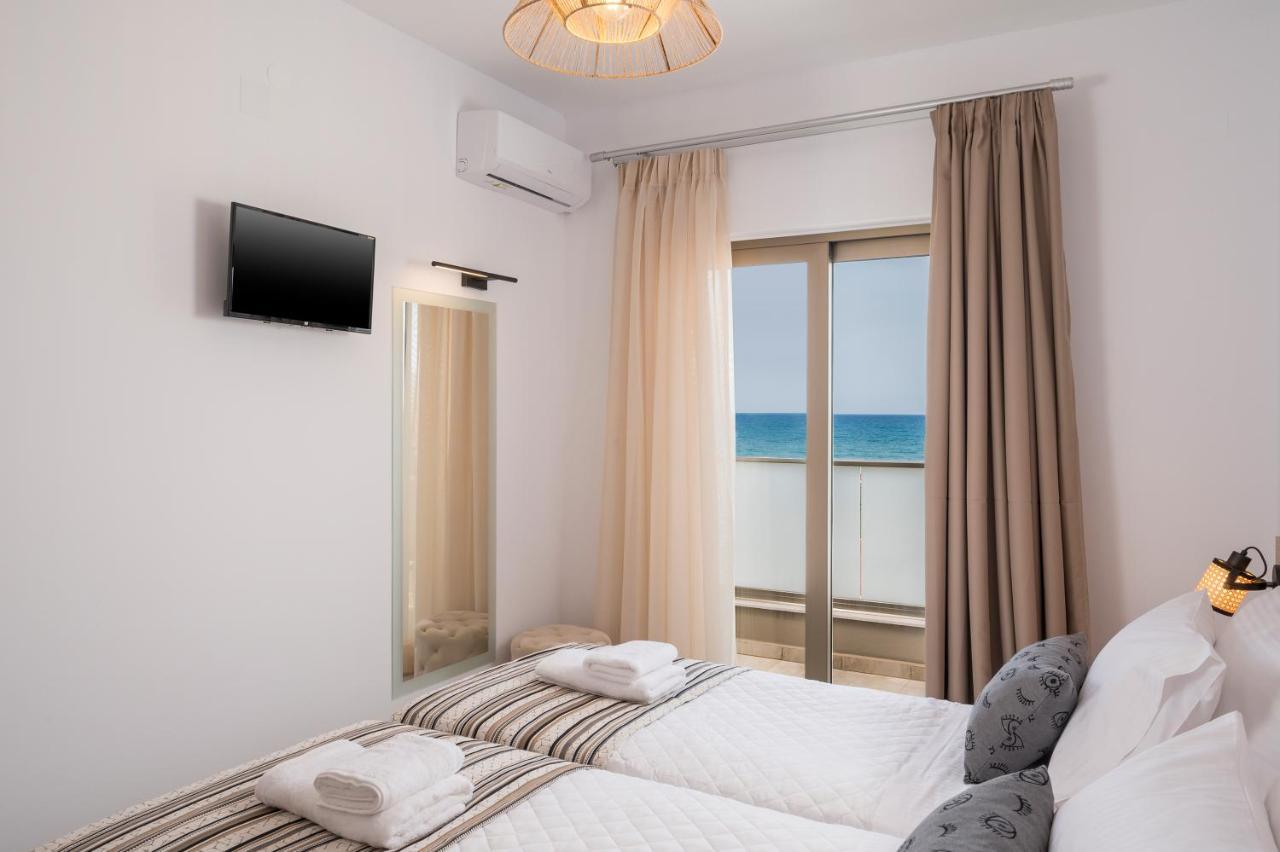 Indigo Blue Seaside Deluxe Apartments Киссамос Экстерьер фото